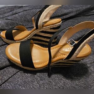 Kelly & Katie Wedges